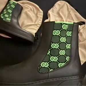 Gucci Black and Lime Green Logo Chelsea Boots Gucci | Shoes | Gucci Black And Lime Green Logo Chelsea  main image 2